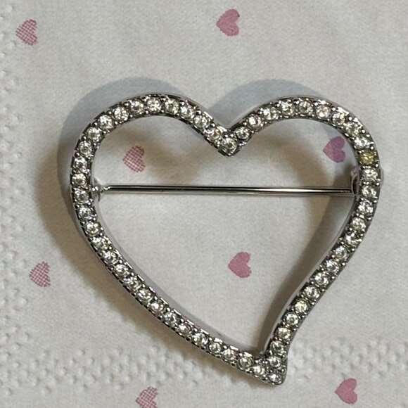 Vintage Silver Tone Clear rhinestone Heart Brooch - Picture 3 of 15